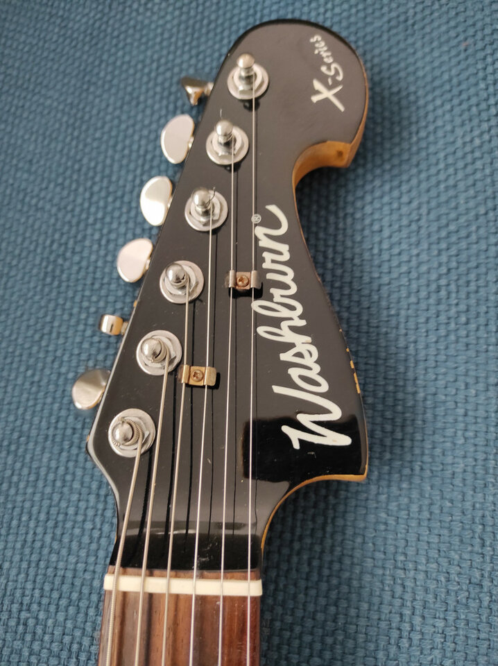 Washburn X-series Metallic Red