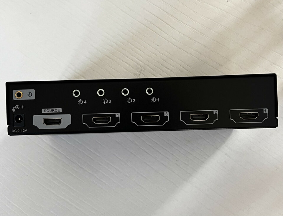 Distribuidor Hdmi BlackBox 1x4 con audio