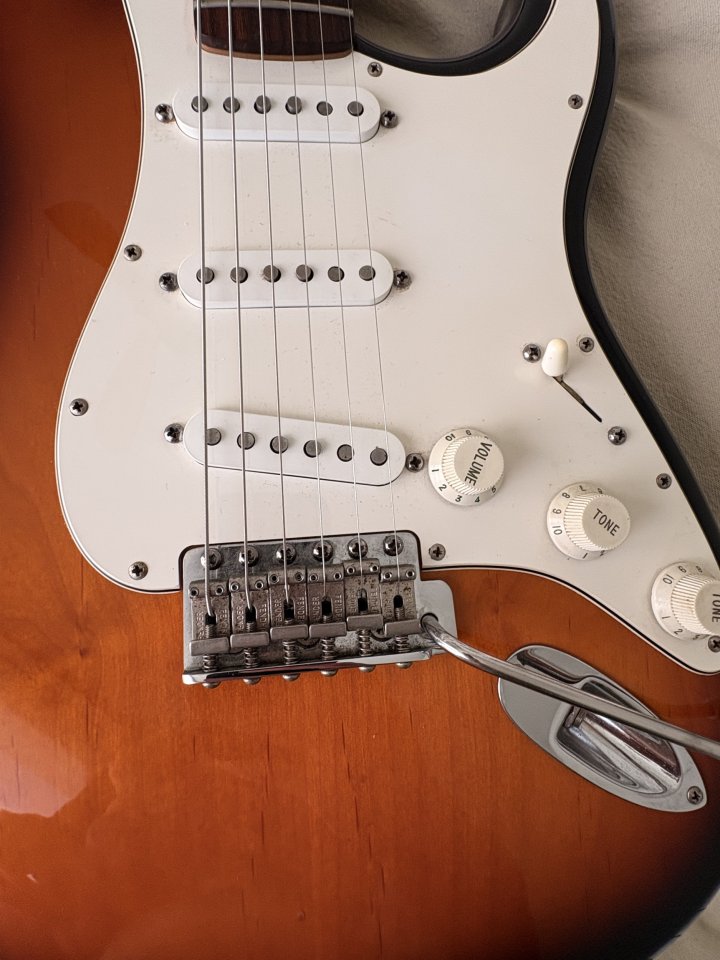 Fender Stratocaster usa 98 de segunda mano · Foto 2 de 8 · Pontevedra · 850 €