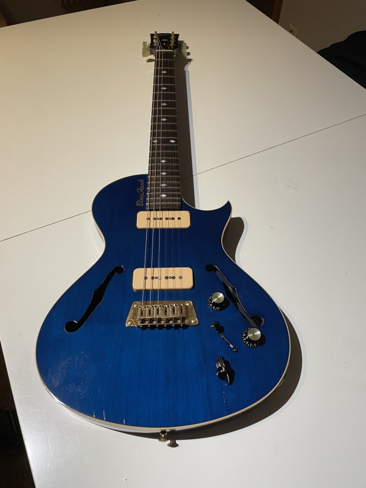 Gibson Blueshawk