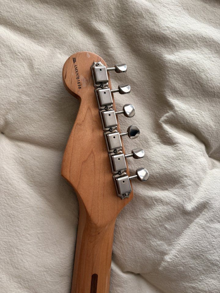 Fender Stratocaster usa 98 de segunda mano · Foto 3 de 8 · Pontevedra · 850 €
