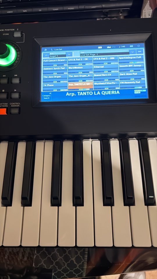 Yamaha MODX7+ con estuche a medida Thon de segunda mano · Foto 1 de 5 · Guadalajara · 1200 €