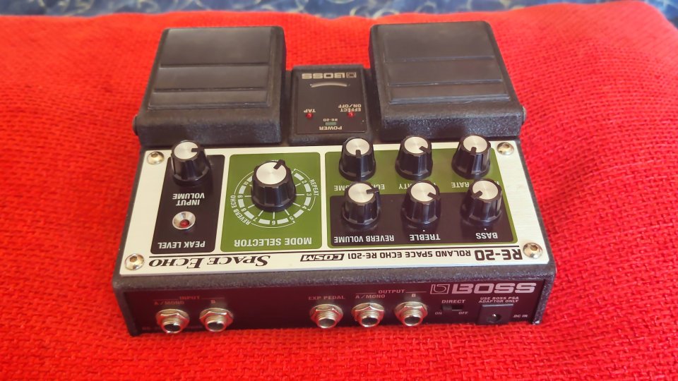 Boss RE 20 Space Echo