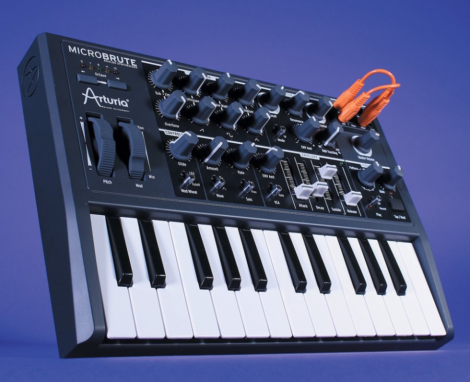 Arturia Microbrute de segunda mano · Barcelona · 175 €