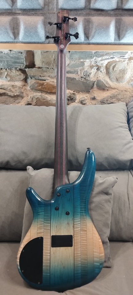 Bajo Ibanez Premium SR4CMLTD-CIL