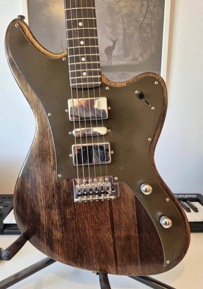 Guitarra eléctrica Elg de segunda mano · Foto 4 de 10 · Madrid · 375 €