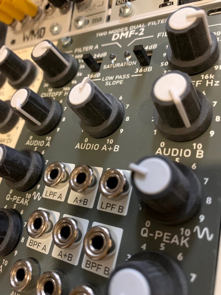 Filtro Estereo Eurorack CWEJMAN DMF-2