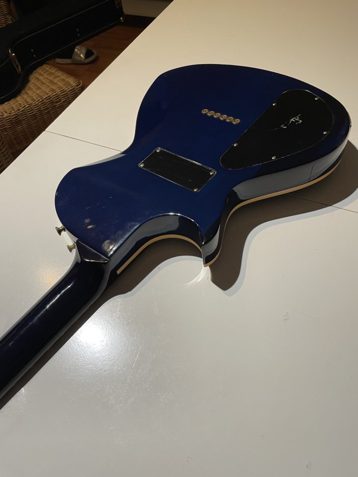 Gibson Blueshawk
