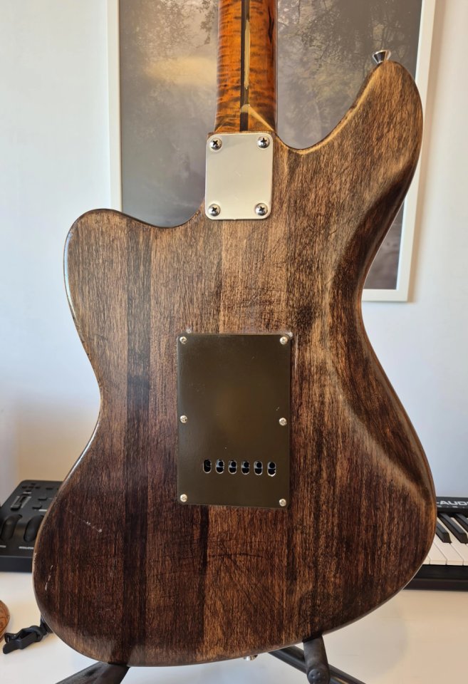 Guitarra eléctrica Elg de segunda mano · Foto 5 de 10 · Madrid · 375 €