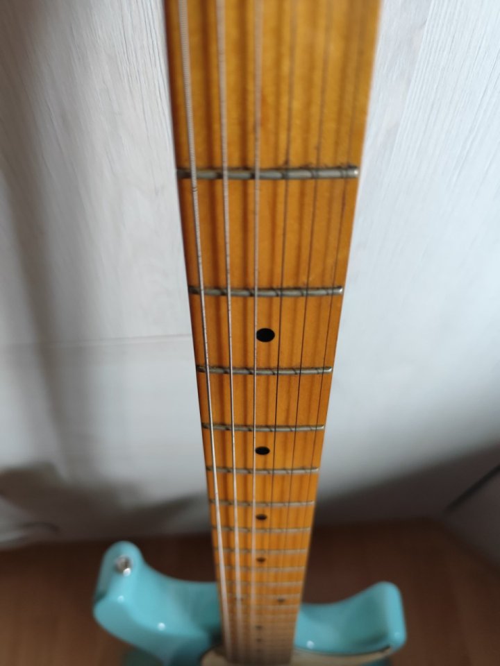 Guitarra Line 6 Variax 600 de segunda mano · Foto 4 de 8 · Badajoz · 500 €