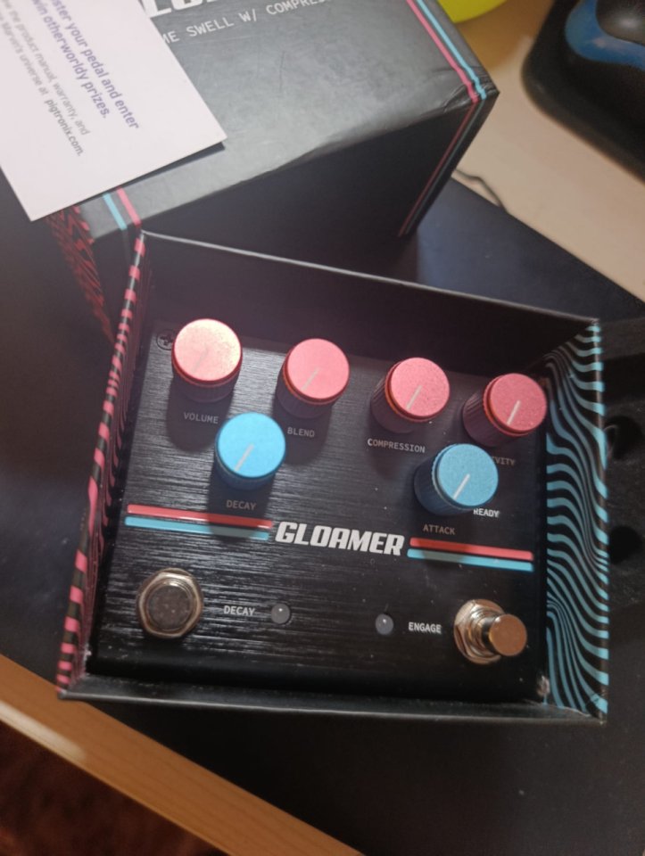 Pigtronix gloamer - Pedal Guitarra Sintetizador - Synth Polifónico de segunda mano · Foto 1 de 6 · Barcelona · 125 €