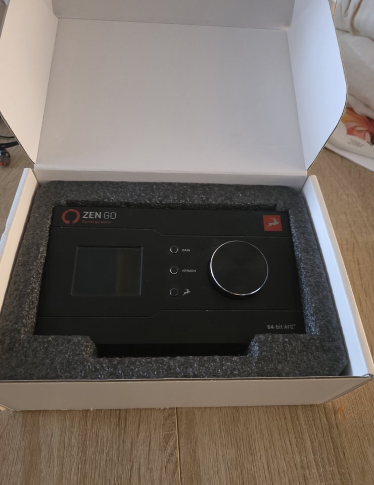 Antelope Audio Zen Go Synergy Core (edición Thunderbolt 3) de segunda mano · Foto 2 de 2 · Cádiz · 240 €