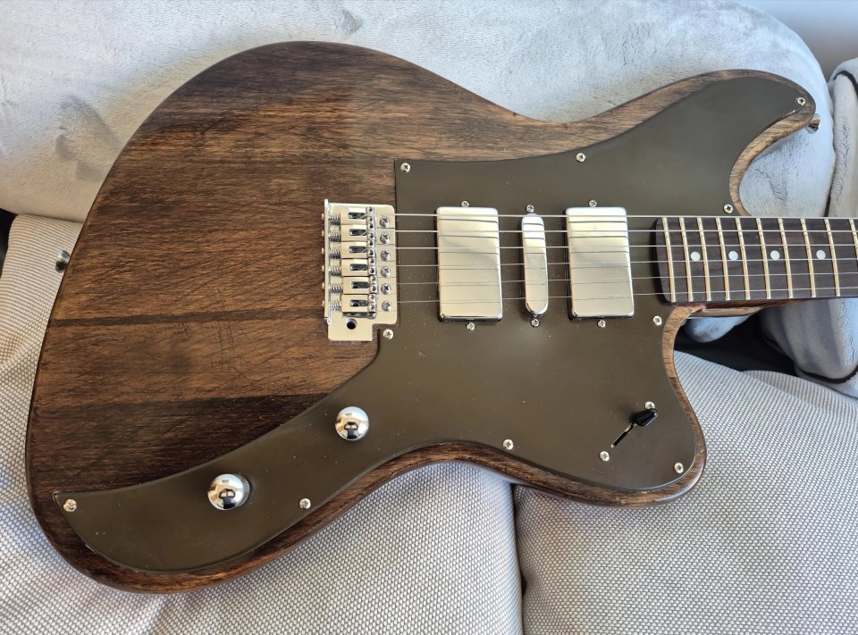 Guitarra eléctrica Elg de segunda mano · Foto 6 de 10 · Madrid · 375 €