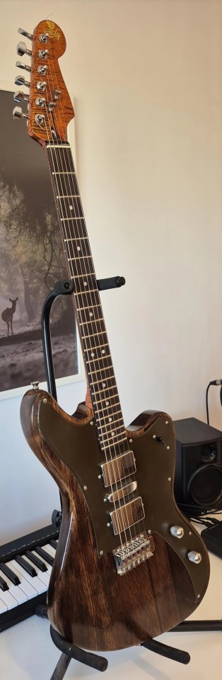 Guitarra eléctrica Elg de segunda mano · Foto 9 de 10 · Madrid · 375 €
