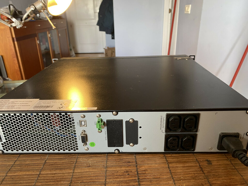 Vendo Sai On line lapara 1000 Va Rack mount