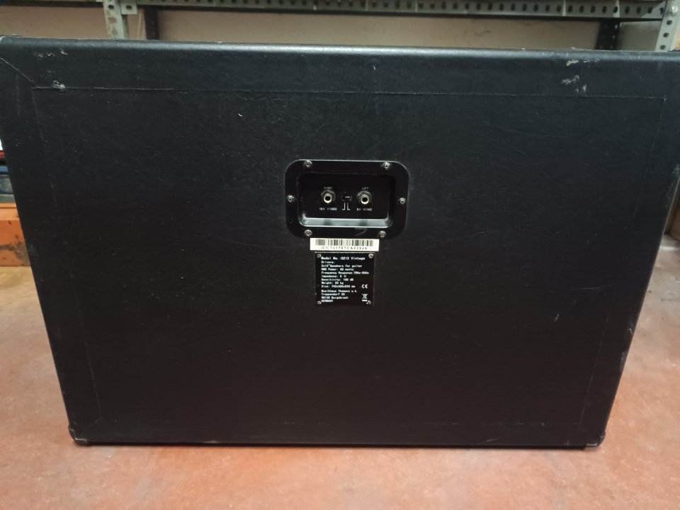 Harley Benton 2x12 de segunda mano · Foto 3 de 4 · Cantabria · 150 €