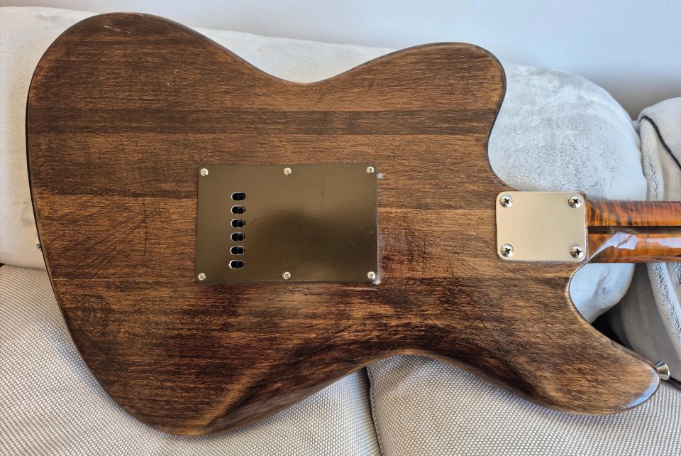 Guitarra eléctrica Elg de segunda mano · Foto 10 de 10 · Madrid · 375 €