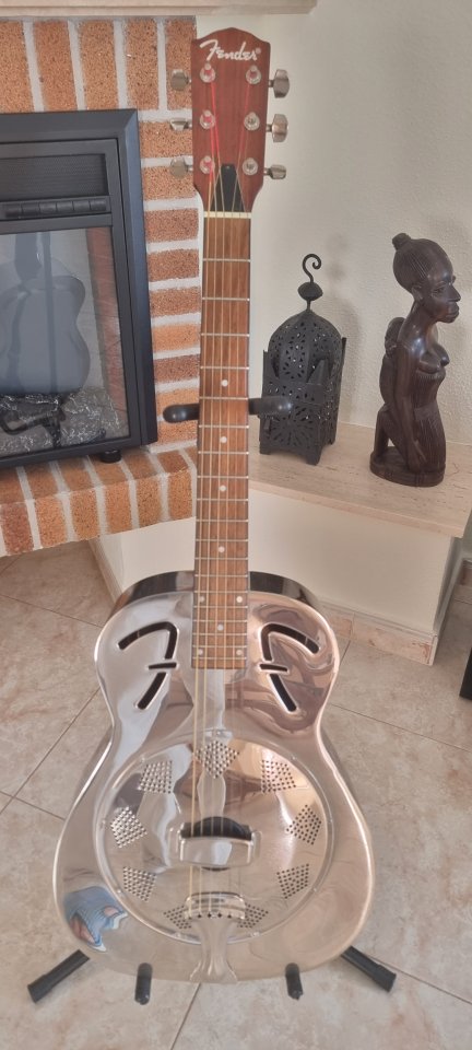 Guitarra Fender Dobro Acústica FR-50 de segunda mano · Foto 1 de 8 · Alicante · 860 €