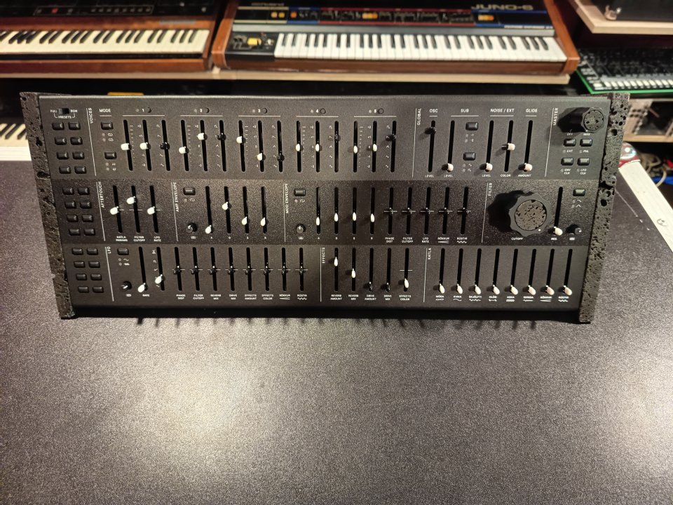 Genki Katla Voice Rotating PolySynth de segunda mano · Foto 1 de 8 · Barcelona · 3900 €