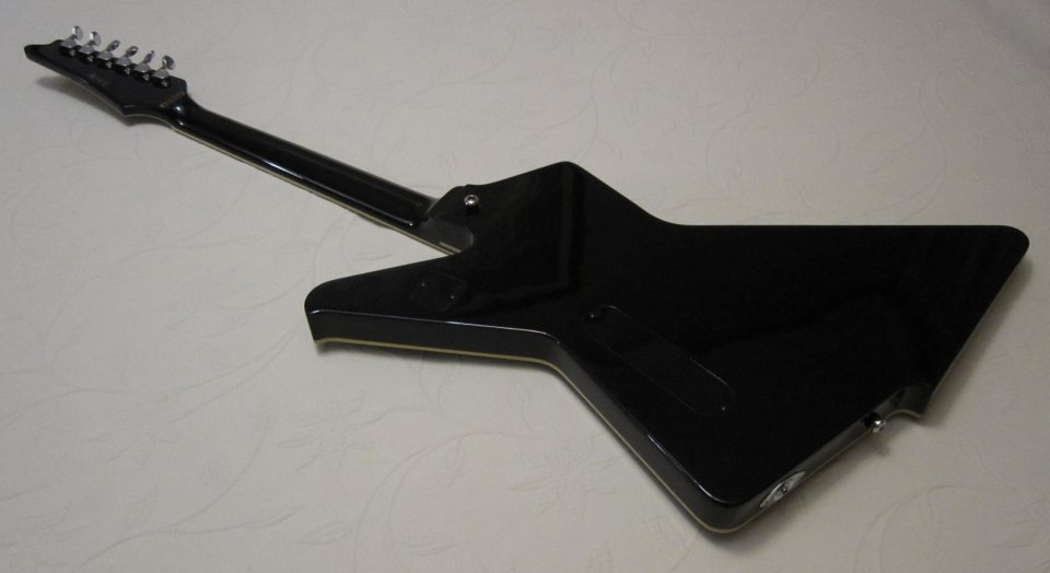 Ibanez Destroyer DT520 BK 2014 EMG 81 de segunda mano · Foto 2 de 9 · Madrid · 610 €