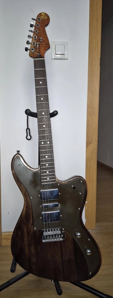 Guitarra eléctrica Elg de segunda mano · Foto 2 de 10 · Madrid · 375 €