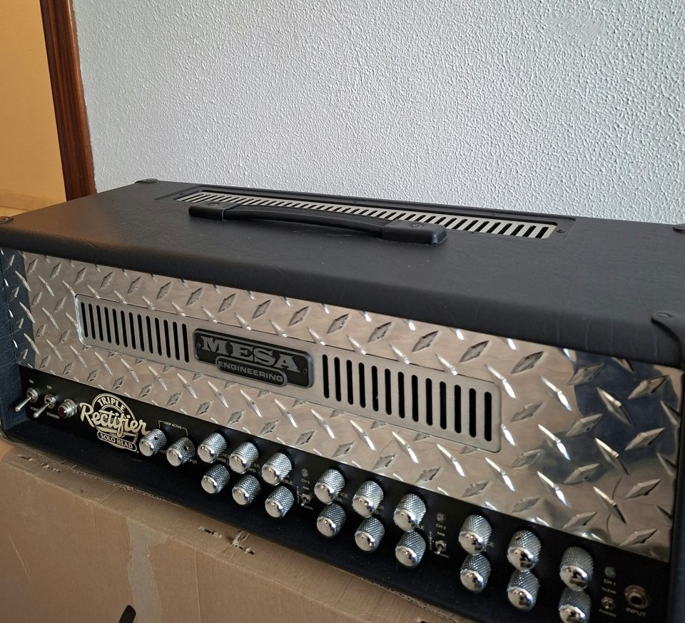 Mesa Boogie Triple Rectifier 150W Solo Head de segunda mano · Foto 6 de 9 · Ciudad Real · 1000 €
