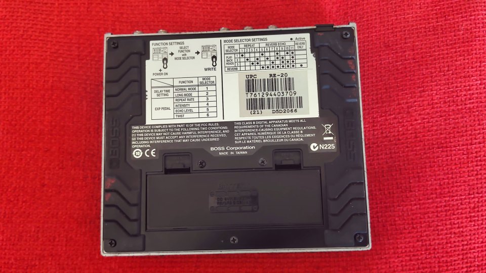 Boss RE 20 Space Echo