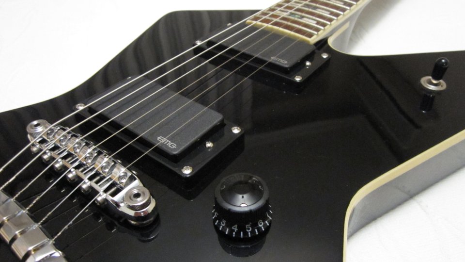 Ibanez Destroyer DT520 BK 2014 EMG 81 de segunda mano · Foto 3 de 9 · Madrid · 610 €