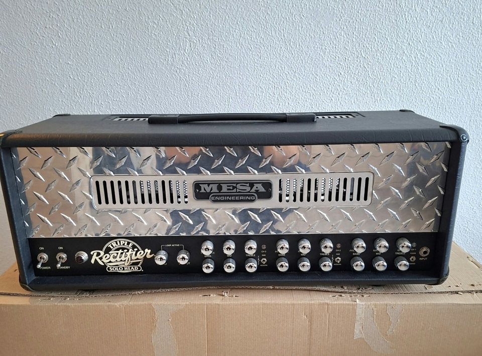 Mesa Boogie Triple Rectifier 150W Solo Head de segunda mano · Foto 7 de 9 · Ciudad Real · 1000 €