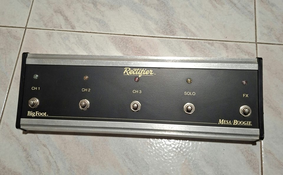 Mesa Boogie Triple Rectifier 150W Solo Head de segunda mano · Foto 8 de 9 · Ciudad Real · 1000 €