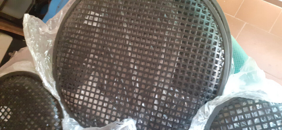 Rejillas para altavoces de:15"12"10"y 8"