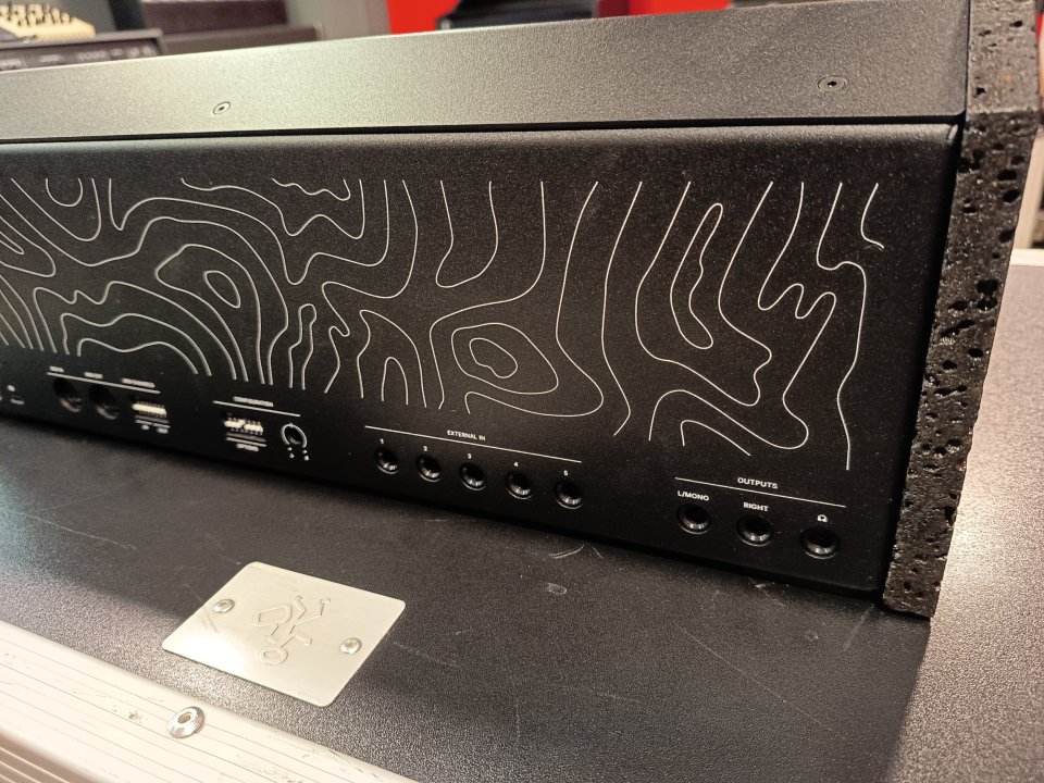 Genki Katla Voice Rotating PolySynth de segunda mano · Foto 5 de 8 · Barcelona · 3900 €