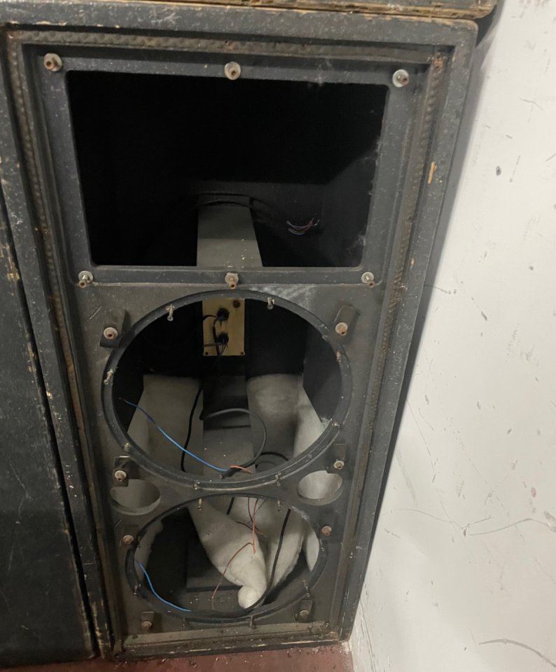 4 Cajas de madera para doble 15" y Motor