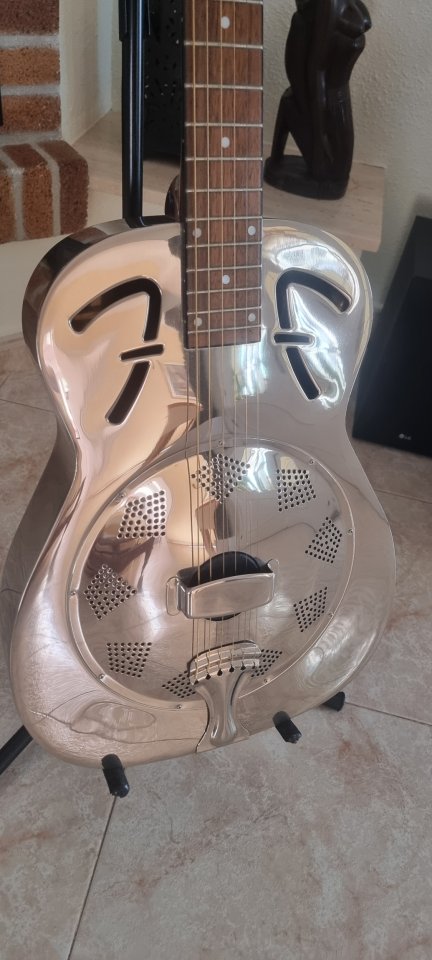 Guitarra Fender Dobro Acústica FR-50 de segunda mano · Foto 6 de 8 · Alicante · 860 €
