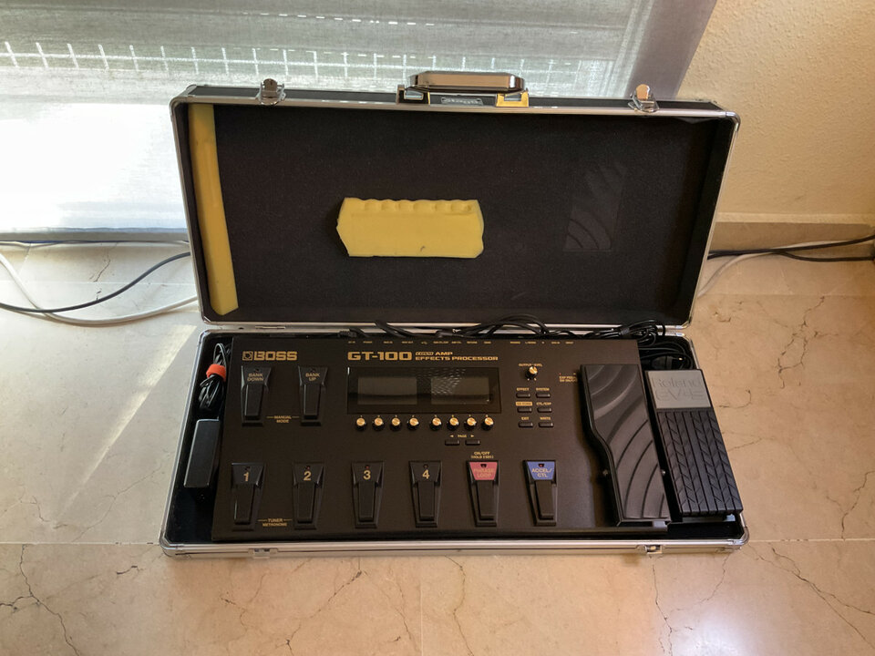 VENDO BOSS GT 100 V2