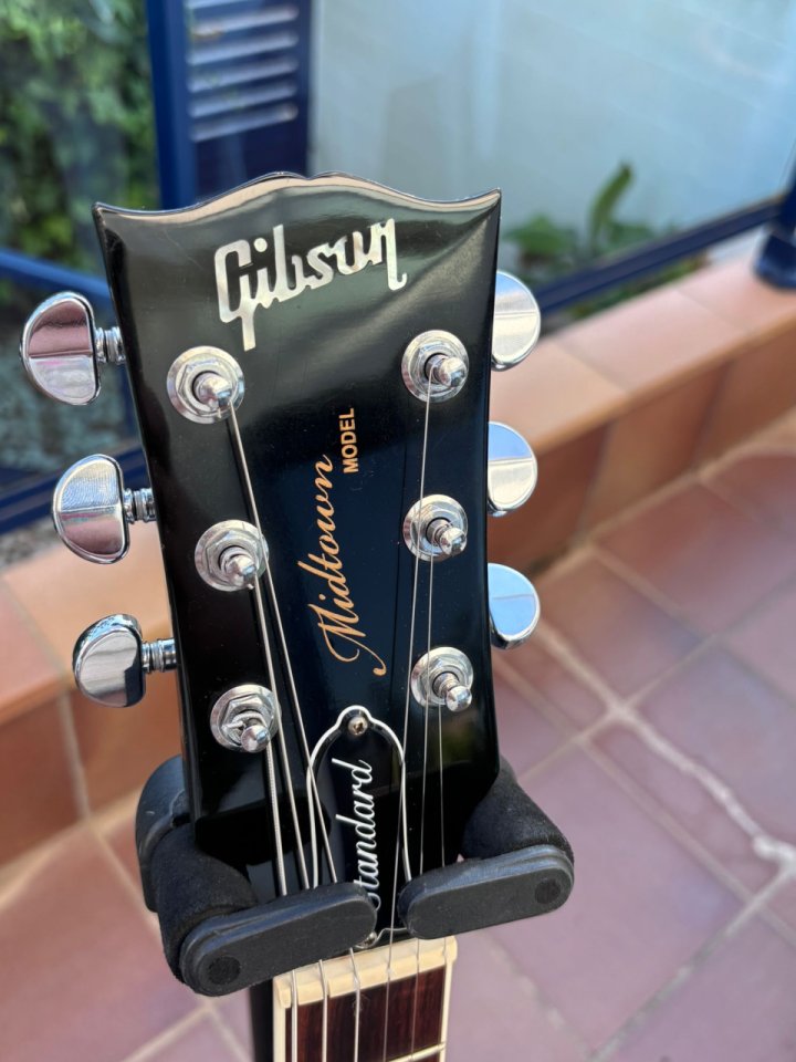 Gibson Midtown Standard Ebony de segunda mano · Foto 5 de 9 · Valencia · 1175 €