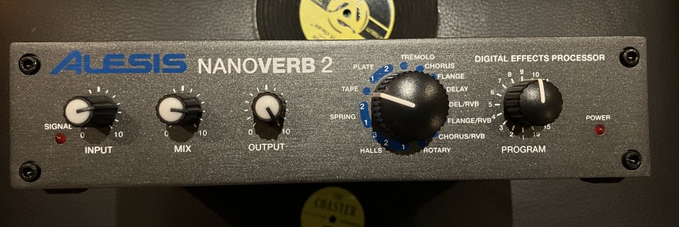 Alesis Nanoverb 2 - envío gratis de segunda mano · Asturias · 59 €