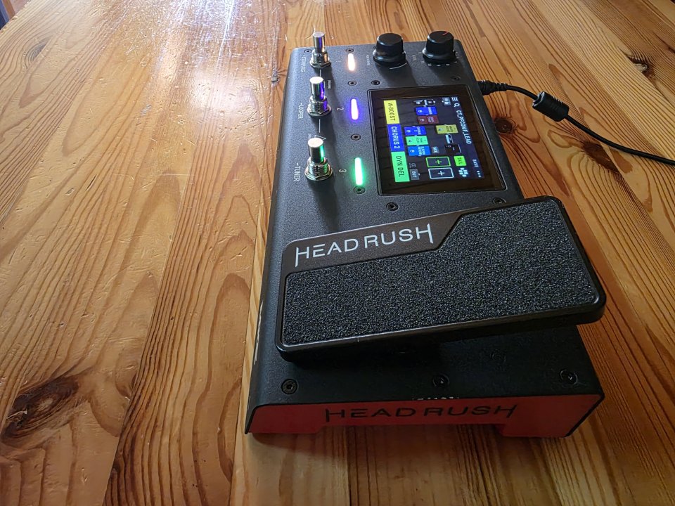 Headrush MX5 con Rigs añadidos. de segunda mano · Foto 4 de 9 · Zaragoza · 200 €