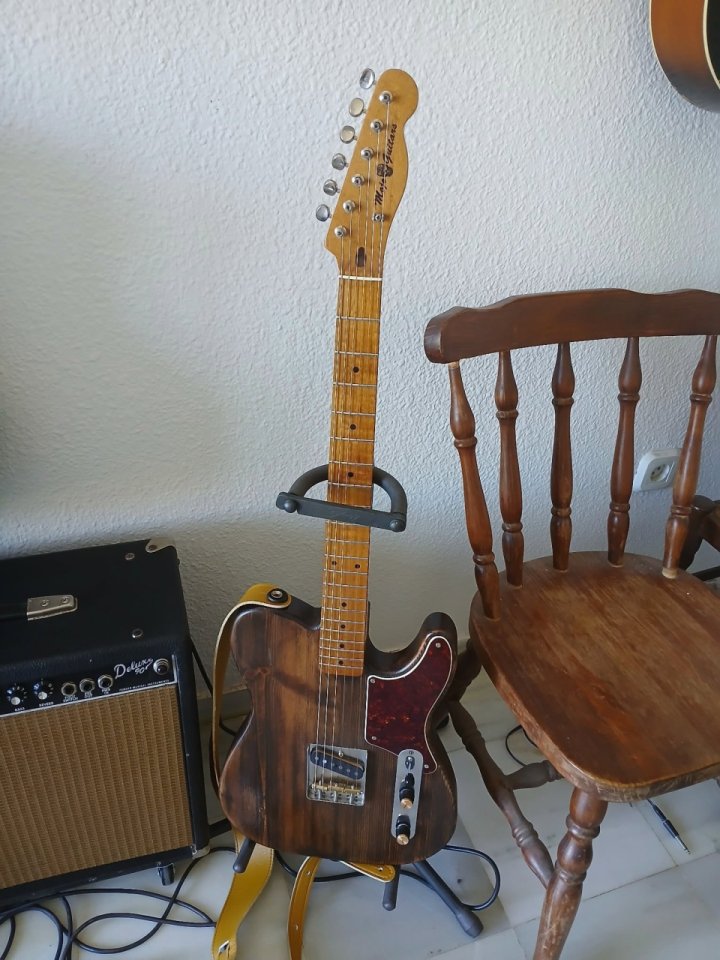 Nueva Mojo Guitars Esquire Custom Old Pine tipo telecaster ( no Fender) de segunda mano · Foto 2 de 7 · Sevilla · 595 €