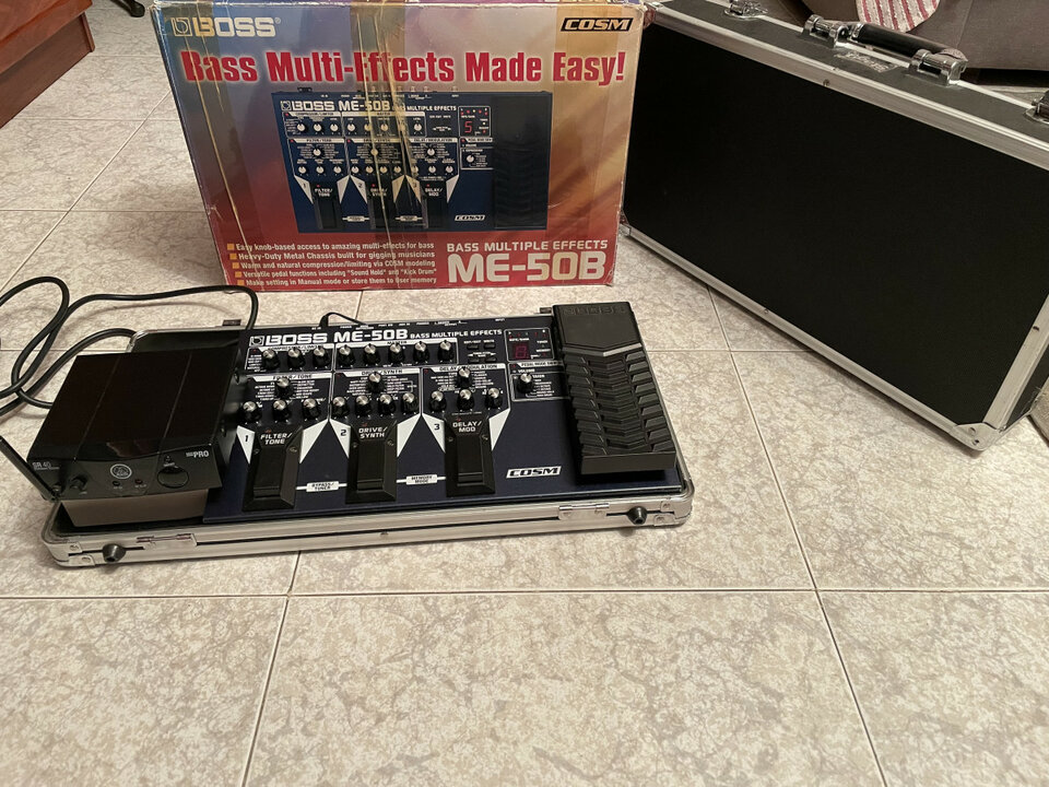 Pedalera multiefectos Boss ME 50 B