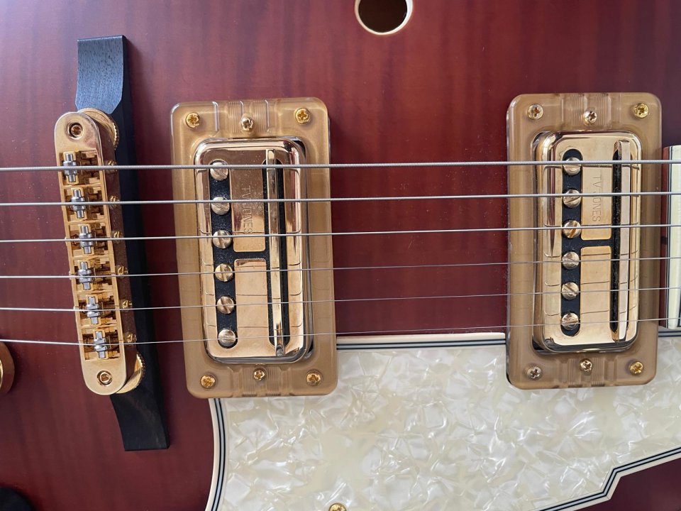 D’Angelico DeLuxe 175 LE,