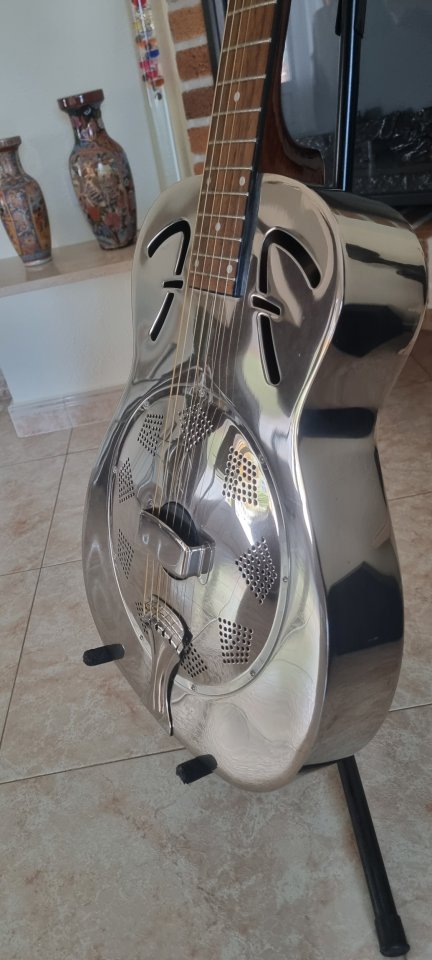 Guitarra Fender Dobro Acústica FR-50 de segunda mano · Foto 8 de 8 · Alicante · 860 €