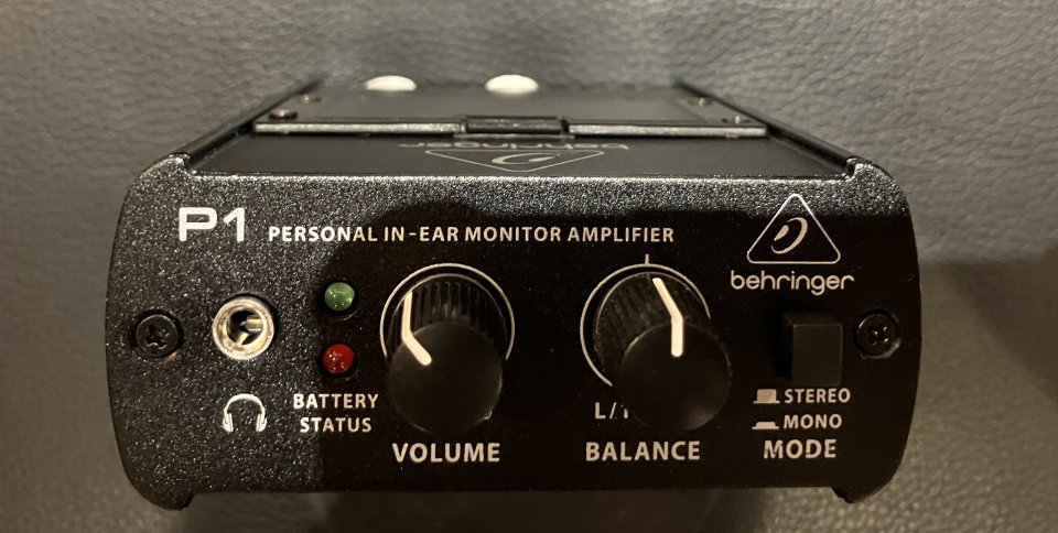Behringer Powerplay P1 - petaca in-ear - envío gratis de segunda mano · Asturias · 22 €