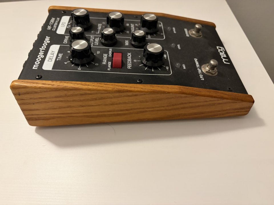 Moog Moogerfooger MF-108M Cluster Flux de segunda mano · Foto 3 de 6 · Málaga · 1000 €