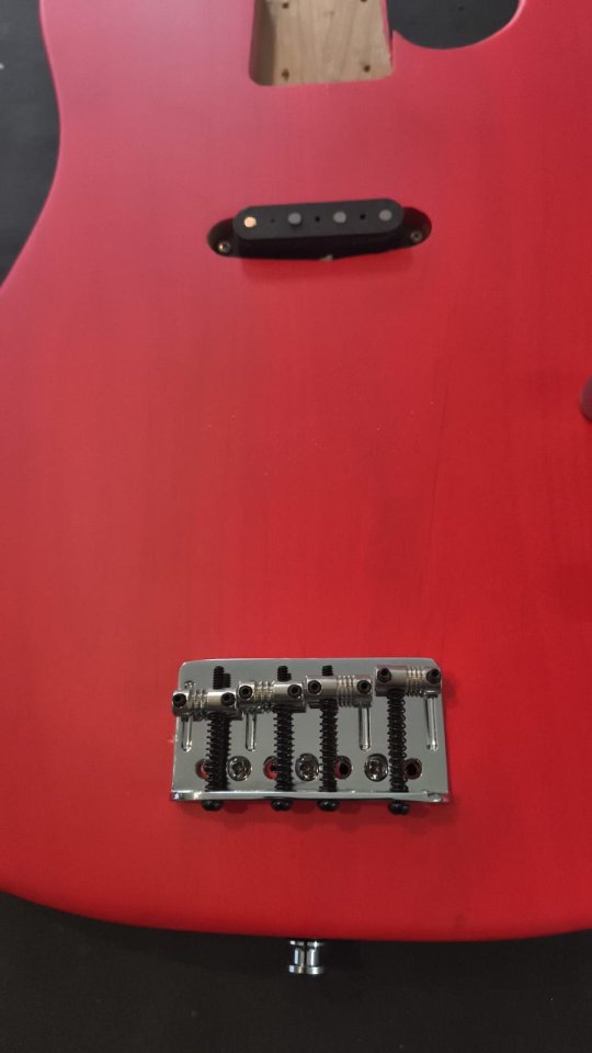 Cuerpo de bajo de segunda mano · Foto 4 de 4 · Bizkaia · 380 €