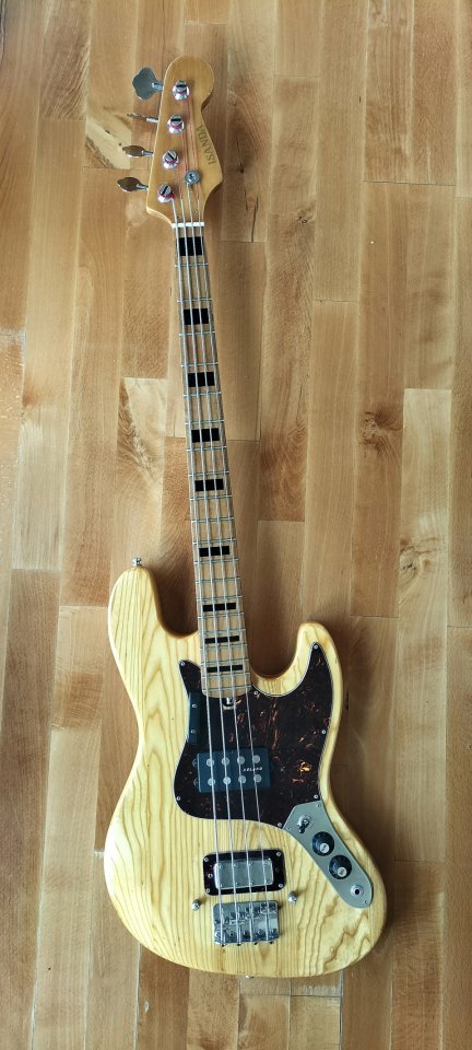 Isanda Jazz Bass