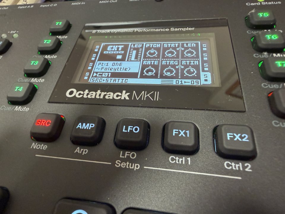 Elektron Octatrack mk2 Negra de segunda mano · Foto 3 de 7 · Tarragona · 1100 €