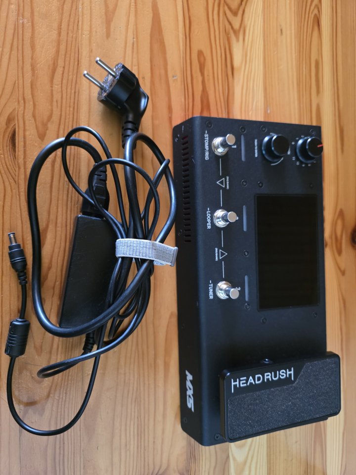 Headrush MX5 con Rigs añadidos. de segunda mano · Foto 7 de 9 · Zaragoza · 200 €