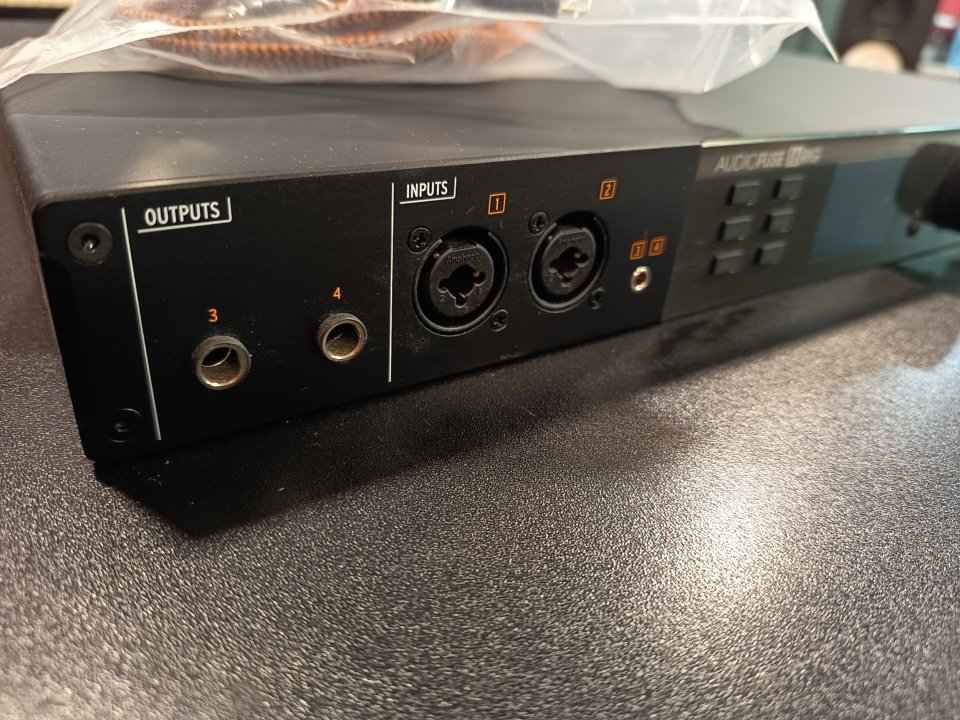 Interfaz de Audio Arturia AudioFuse 16Rig de segunda mano · Foto 2 de 7 · Barcelona · 780 €