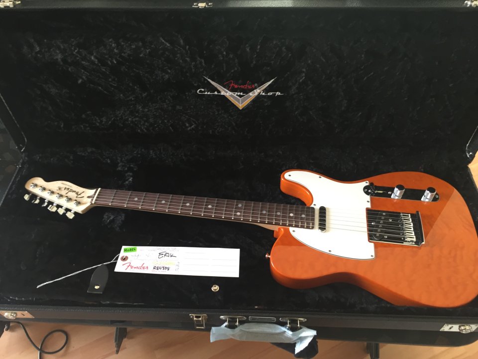 Fender telecaster deluxe custom shop